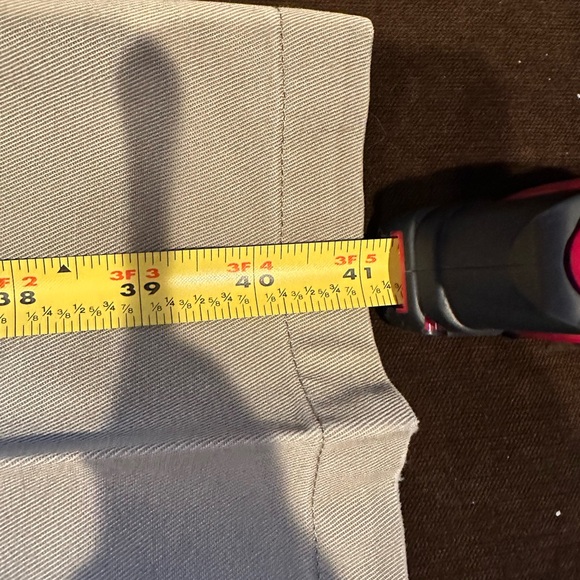 Dockers Classic Fit Khakis Pleated In Front.Deep Pockets Sz 34. 100% Cotton. - Picture 16 of 16